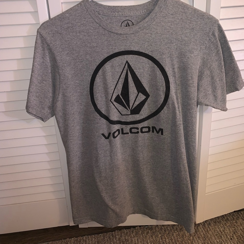 Volcom stone gray and black size M
